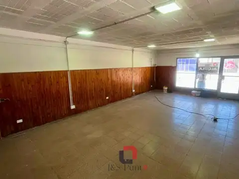 Local en Alquiler en Saldan, $ 450.000