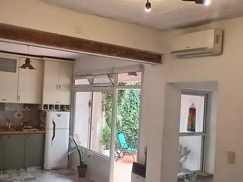 VENTA CASA DUPLEX 2 DORMITORIOS 2 BAÑOS COMODIN Y PATIO SECO