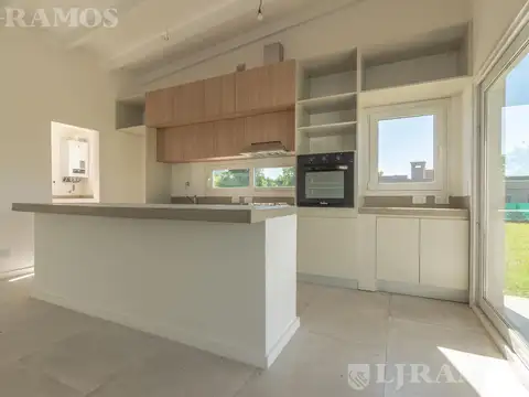 casa a estrenar en area 1  San Sebastián