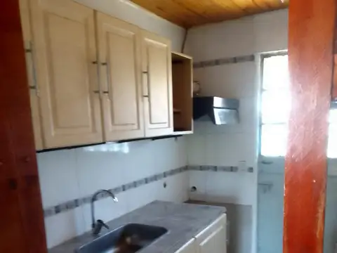 DEPARTAMENTO EN ALQUILER EN FLORENCIO VARELA