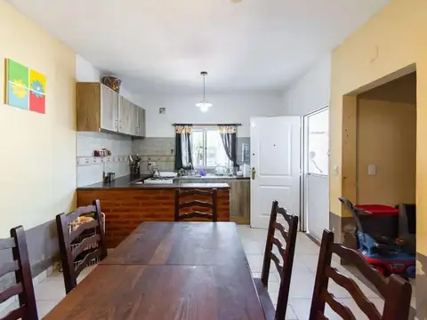 Casa en Venta en Moron Sur, USD 76.000