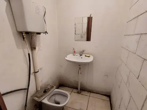 Galpon en Venta 35  mts Fondo