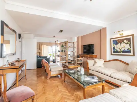 Departamento en Venta de 6 ambientes