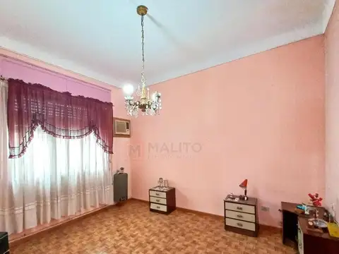 Venta Casa 4 Ambientes con Patio