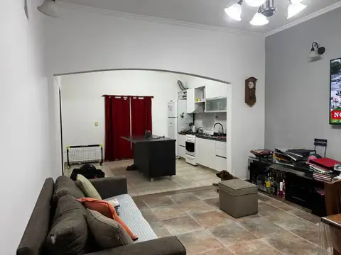 Depto Tipo Casa 4 ambientes con 2 baños