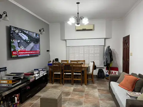 Depto Tipo Casa en Venta con 1 cocheras