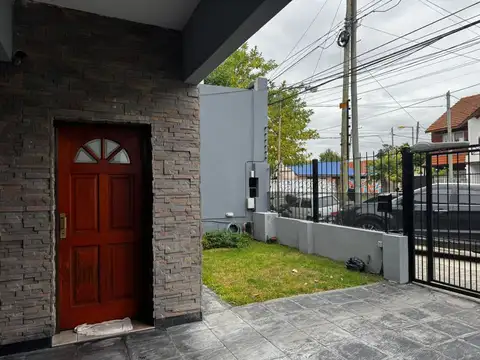 Depto Tipo Casa en Venta de 3 dormitorios
