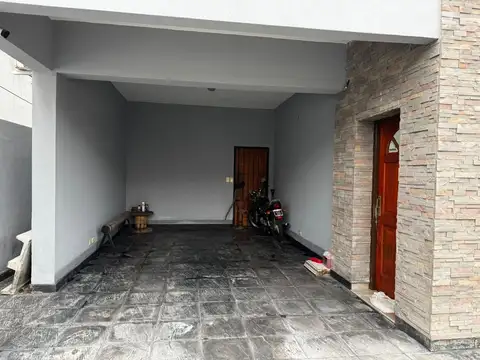Depto Tipo Casa en Venta de 4 ambientes