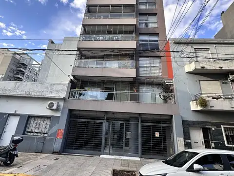 MONOAMBIENTE DIVISIBLE ELECTRICO 7º PISO CONTRAFRENTE VISTA ABIERTA HERMOSO APTO PROFESIONAL