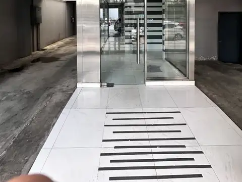 Avenida Larrazábal 200, Piso 7