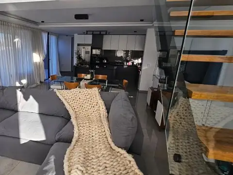 CASA EN CHACRAS DE LA VILLA