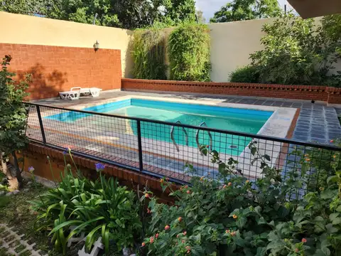 Casa en Venta en Juana Koslay, USD 350.000