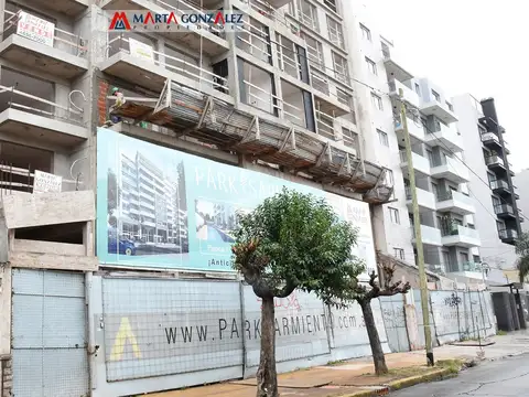 Sarmiento 124 , Piso 7