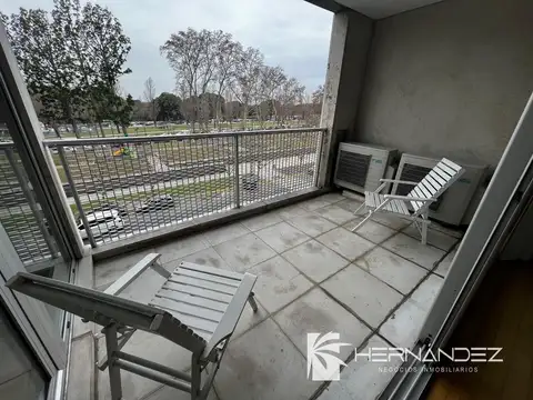 Departamento en Alquiler con 1 cocheras