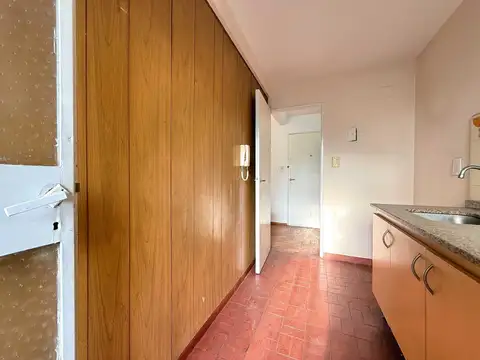 Departamento de 2 ambientes con balcon corrido