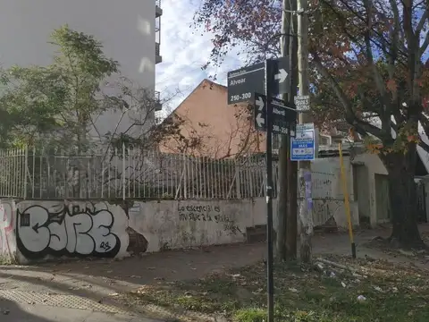 Venta de Lote en Alvear y Alberdi 200m2 Zona R1