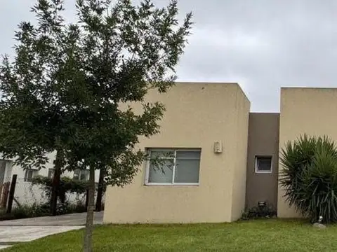 Casa  en Venta en San Sebastian, Escobar, G.B.A. Zona Norte