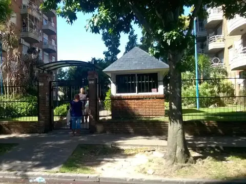 Estanislao Zeballos e/ Gelly y Obes y San Pedro