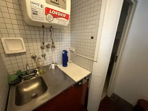 Oficina de 80 m2 en Venta y/o alquiler en Microcentro