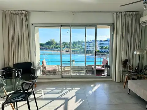 Departamento en Venta en Villa Rosa, USD 98.000