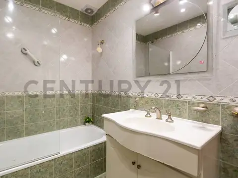 J. H. Martínez 1700, Piso 0