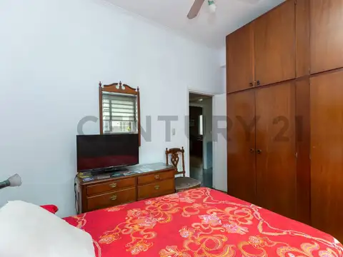 Casa 6 ambientes con 3 baños