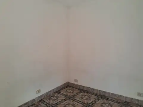Departamento en Alquiler en Ramos Mejia, $ 300.000