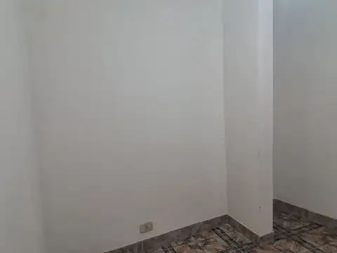 Triunvirato 1500, Piso 1