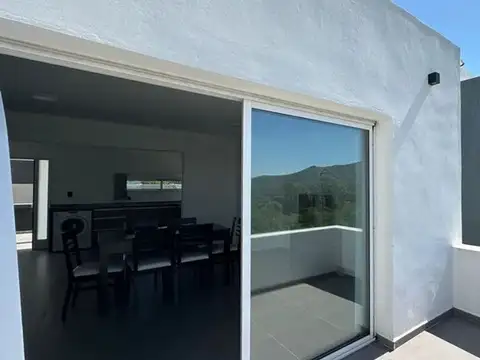 CASA 3 DORMITORIOS CON PILETA EN BARRIO TIERRALTA