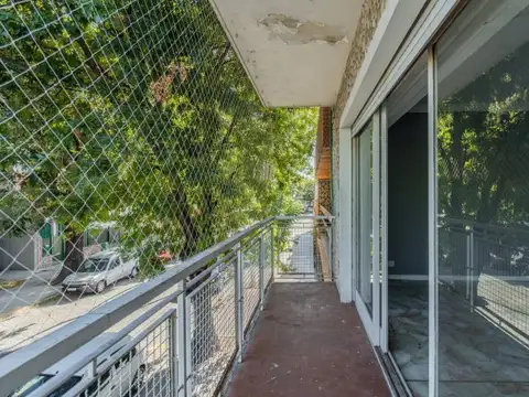 Venta . Ph . 3 amb . Balcón . Monte Castro . Terraza . Apto Crédito .