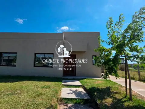 OPORTUNIDAD Casa en venta 4 amb. en lote interno. Barrio Santa Elisa