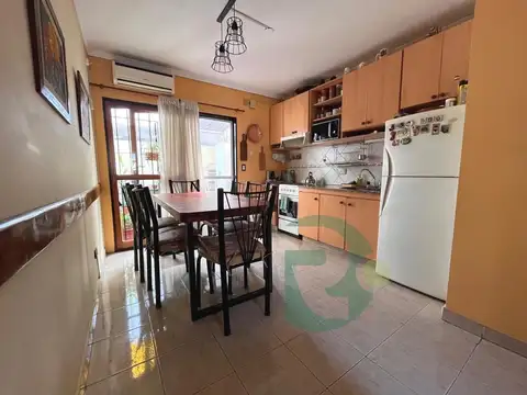 Venta Duplex 2 Amb.Escritorio.Patio.Cochera.Morón