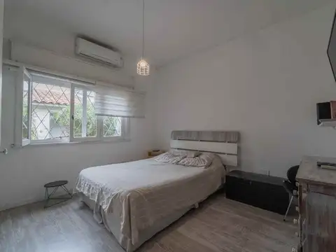 VENTA CASA 4 AMBIENTES CON PATIO VILLA ADELINA