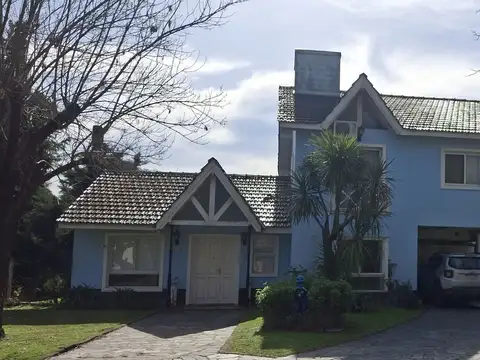 VENTA CASA LA DELFINA PILAR