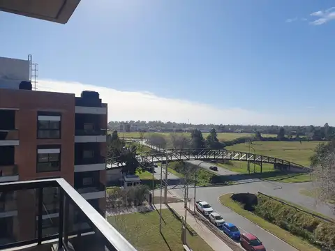 Departamento en venta en fisherton oportunidad 2 dormitorios  con cochera