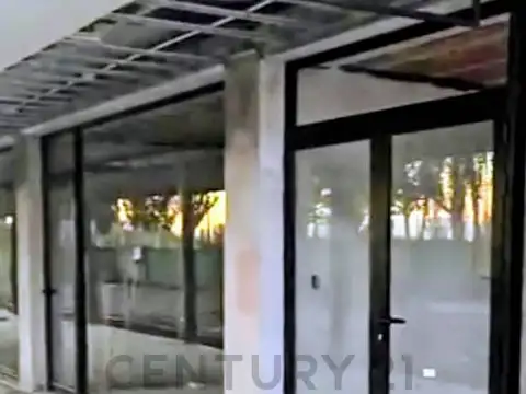 LOCAL PARA KIOSCO CENTRO COMERCIAL BOSQUE