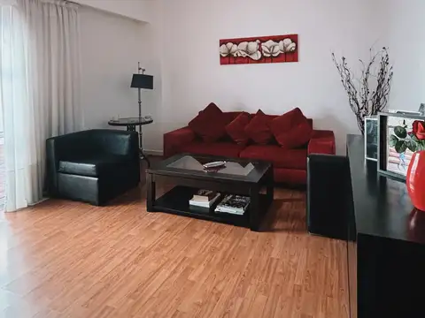 Miralla 400, Piso 1