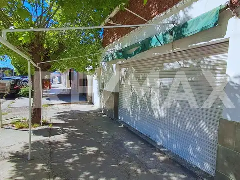 Casa 2 habitaciones,Local comercial y Departamento