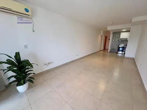 Oficina en Alquiler con 1 cochera