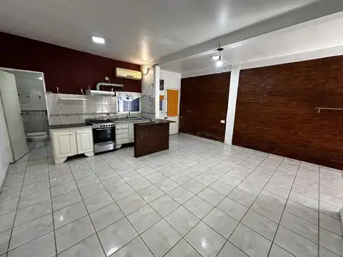 Depto Tipo Casa en Alquiler de 2 ambientes