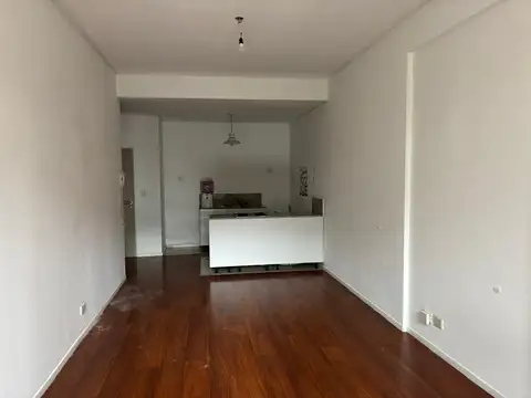 Alquiler 2 ambientes con patio. Complejo ERRE. Belgrano