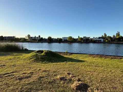 Aristóbulo Del Valle 5100