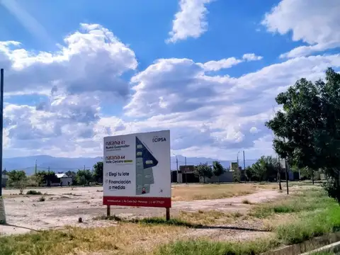 VENTA LOTE BARRIO NATANIA 23