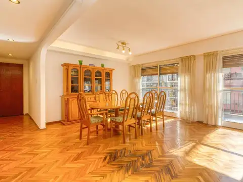 Venta Departamento 4 ambientes Balcón Caballito