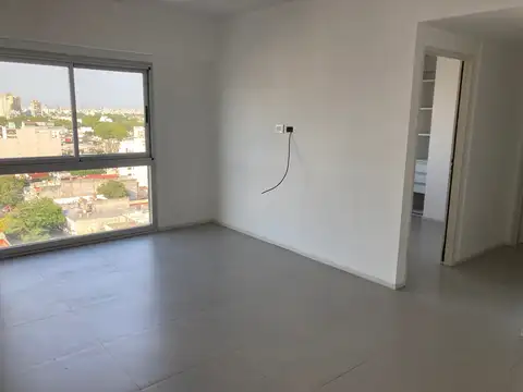 Miranda 5200, Piso 12