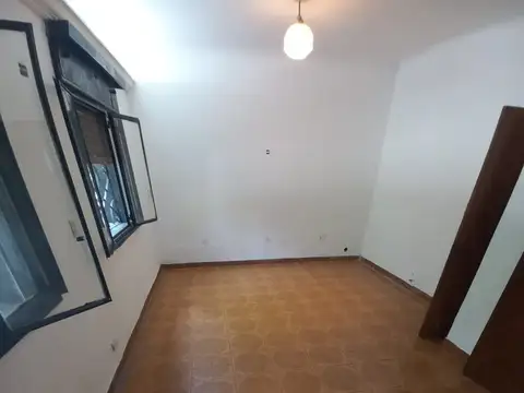 Depto Tipo Casa en Alquiler de 3 ambientes