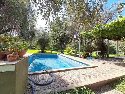 VENTA DE CASA CON QUINCHO Y PILETA, GUAYMALLÉN