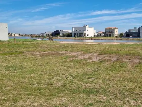 Terreno en Venta en Countries y Barrios Cerrados en San Vicente, USD 52.000