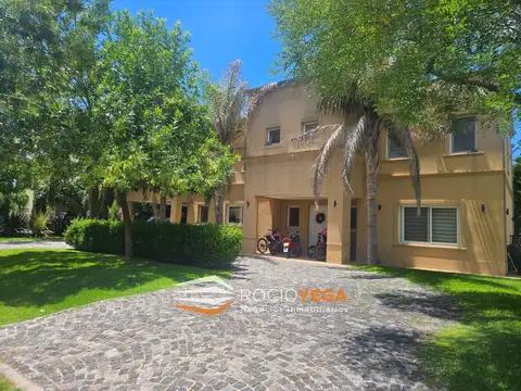 Casa en venta en  Barrio Santa Ana, Moreno