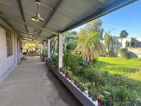 Casa 4 ambientes con 1 baño